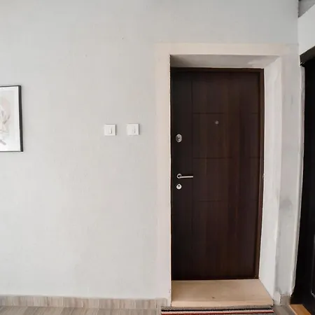 Stan Na Dan Goca Lägenhet Užice Exteriör bild
